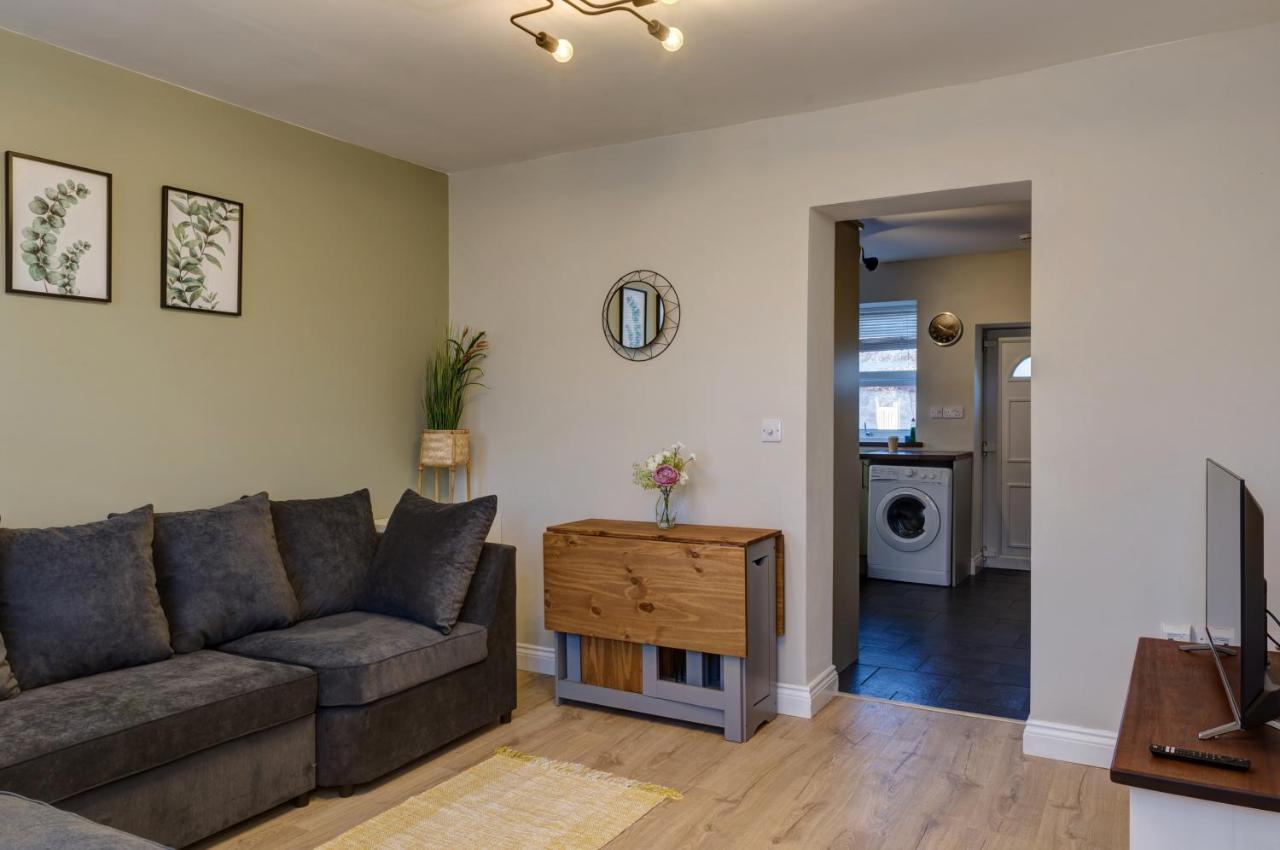 Cosy 2 Bed Home Честърфилд Екстериор снимка